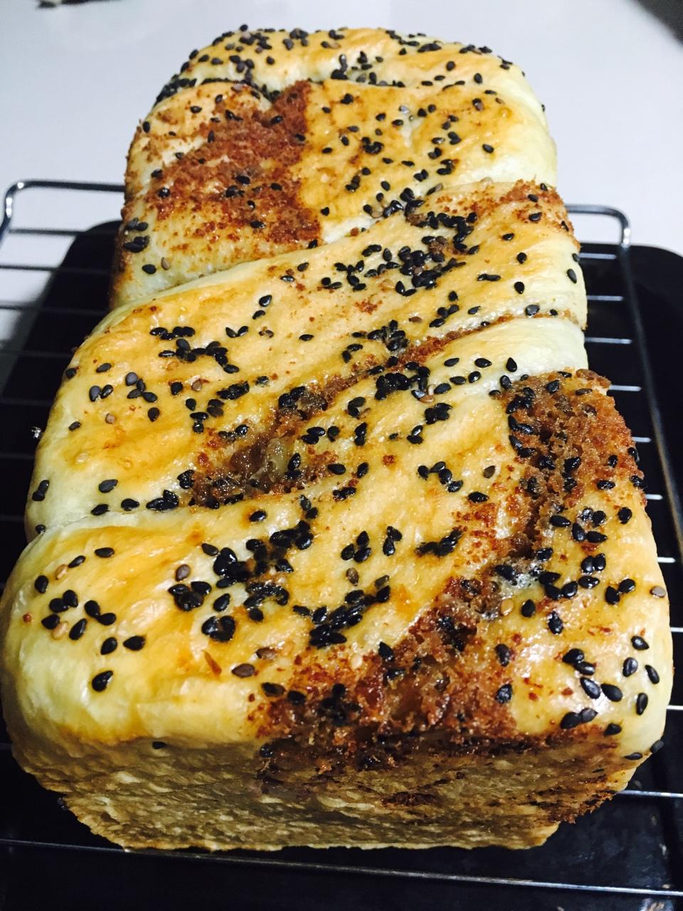 香葱肉松手撕吐司