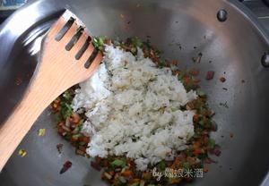超级香的菜籽油炒饭的做法 步骤5