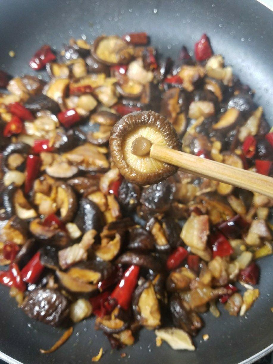香菇炒肉