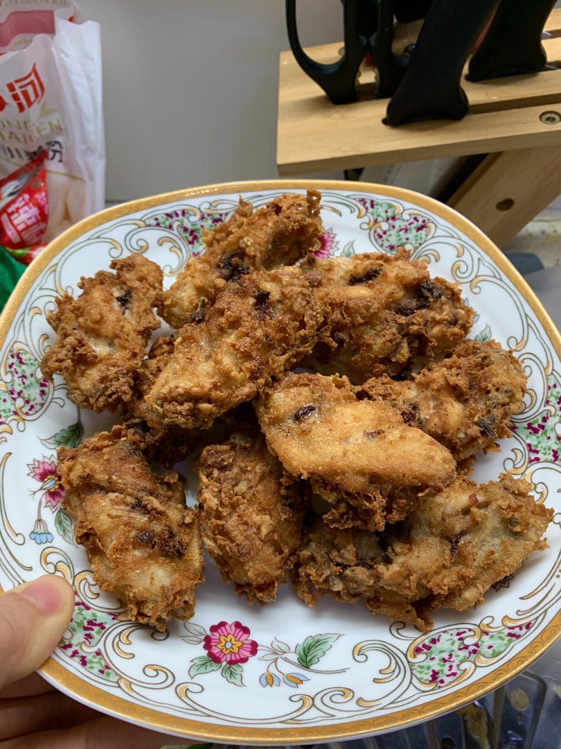 蒜香炸鸡翅