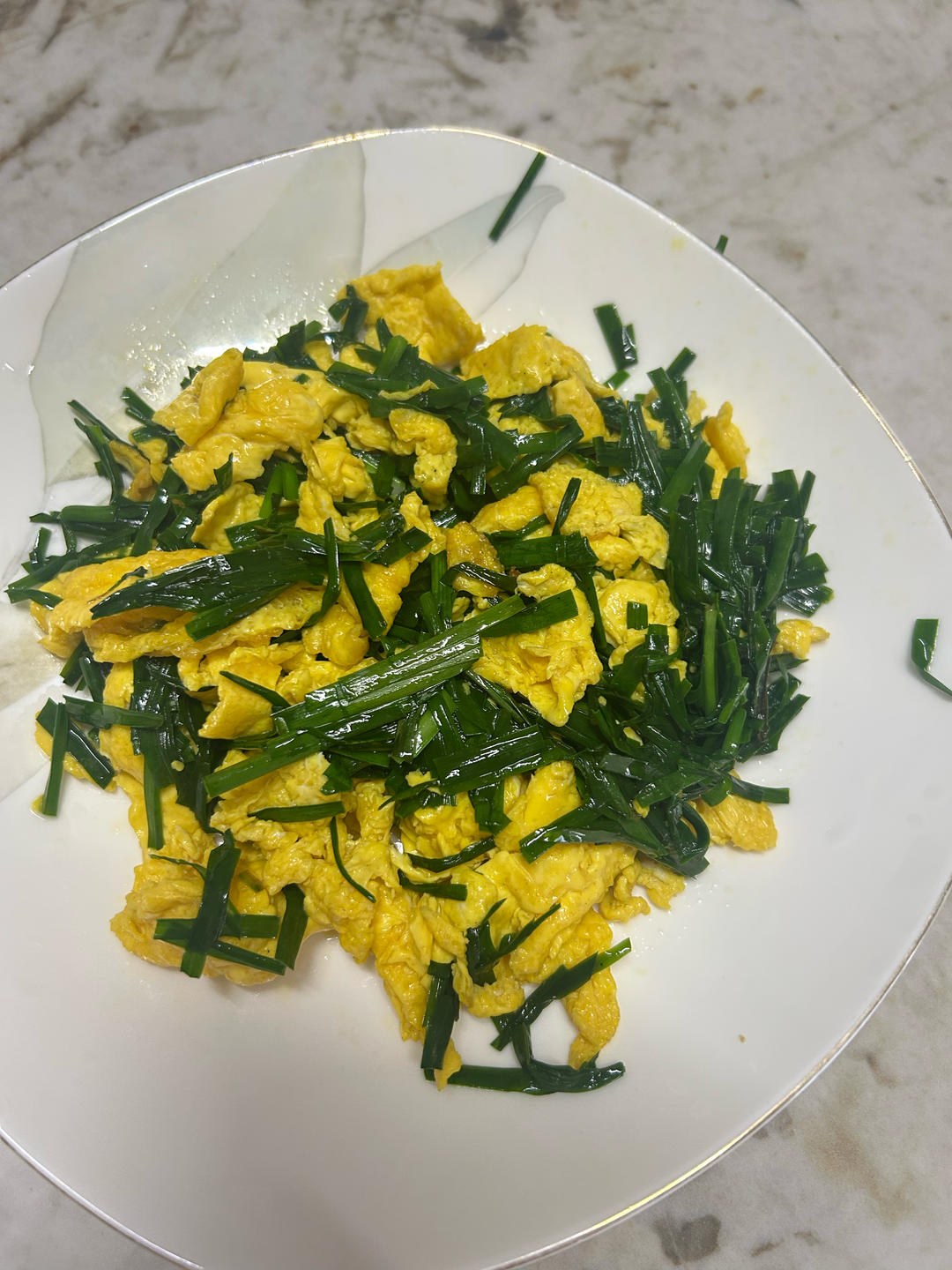 韭菜炒鸡蛋——三分钟快手下饭菜 掌握火候的秘诀