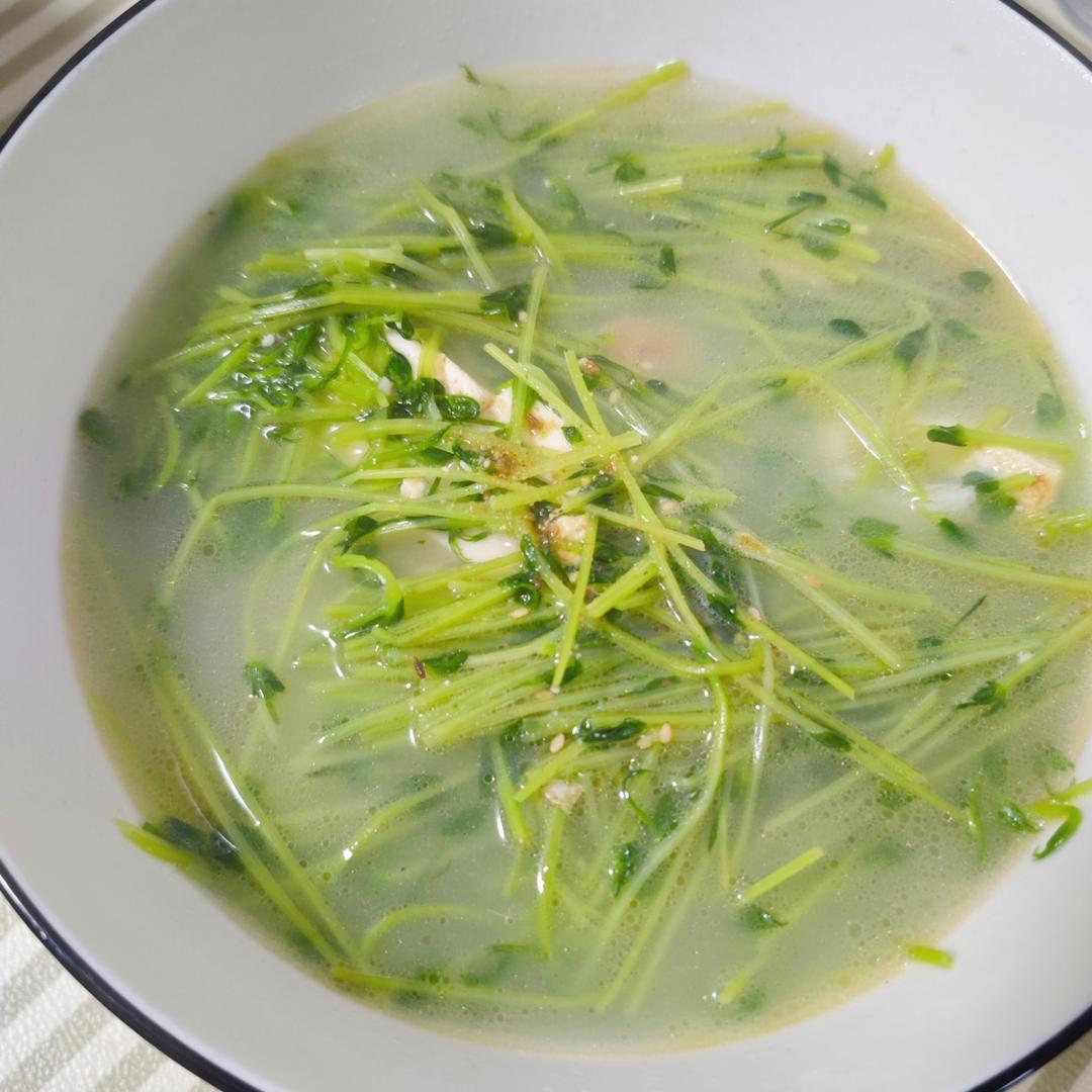 【拉高代谢晚餐】豌豆苗豆腐汤