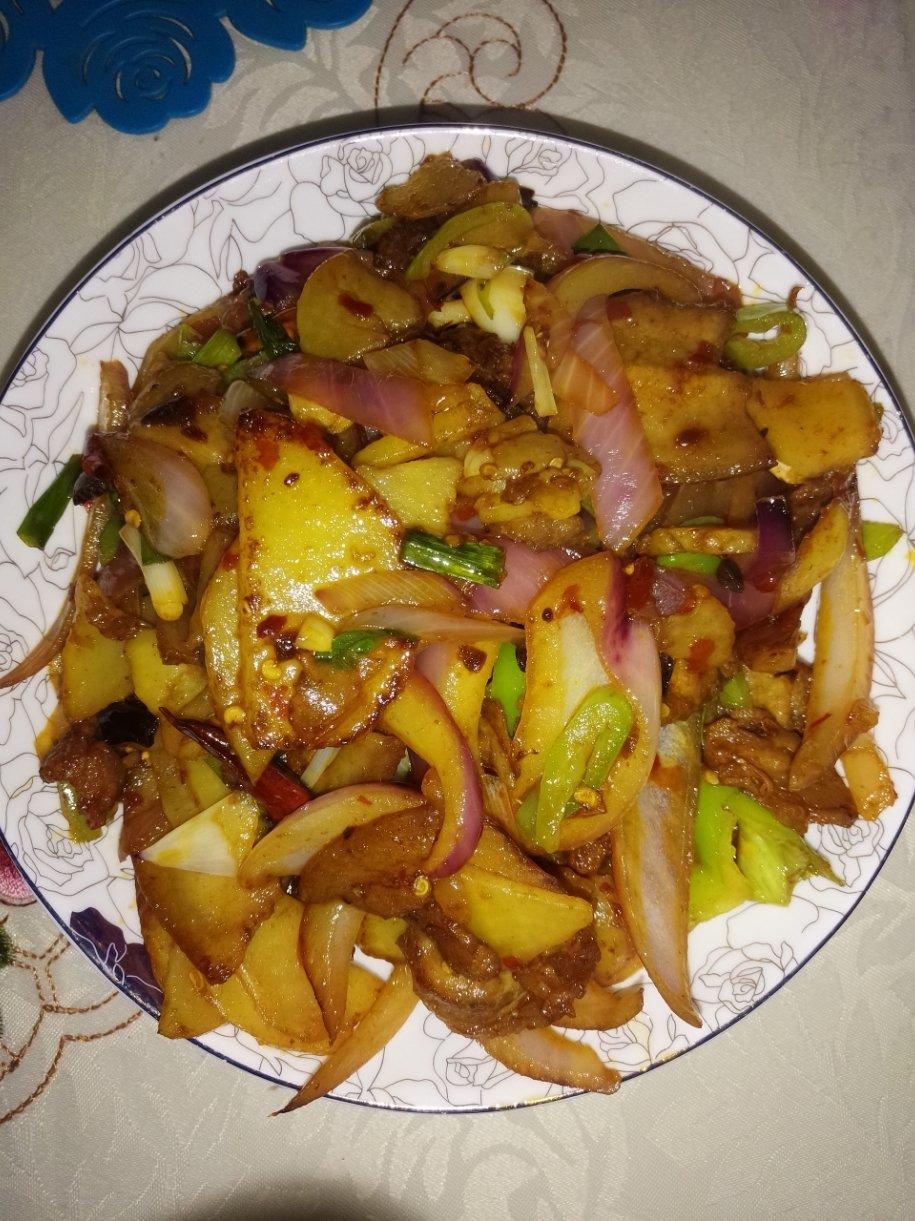 干锅土豆片