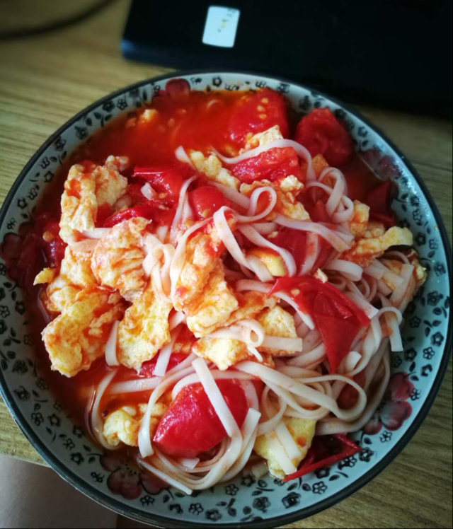 西红柿鸡蛋拌面