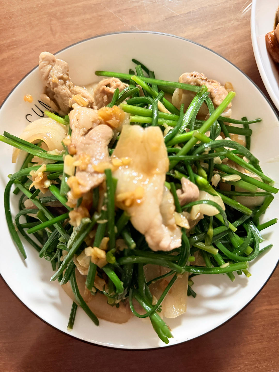 韭菜花炒肉
