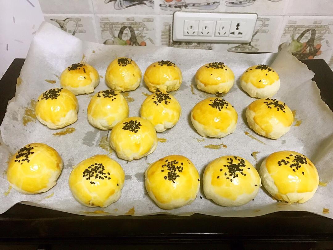 蛋黄酥