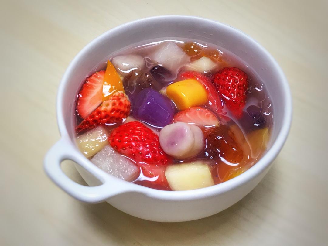 桃胶芋圆水果羹