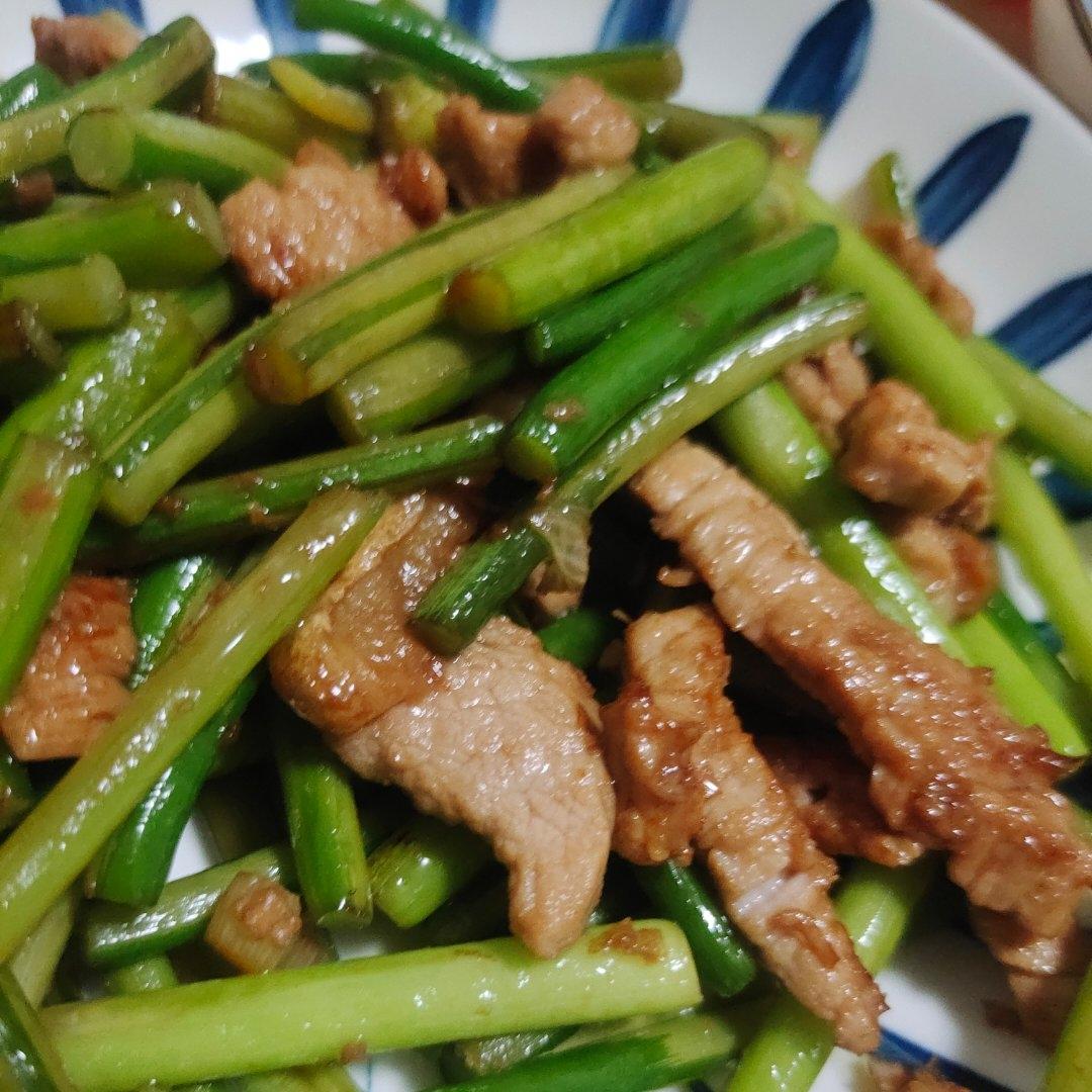 快手家常菜 蒜苔（蒜苗）炒肉