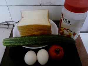 青瓜鸡蛋三明治的做法 步骤1