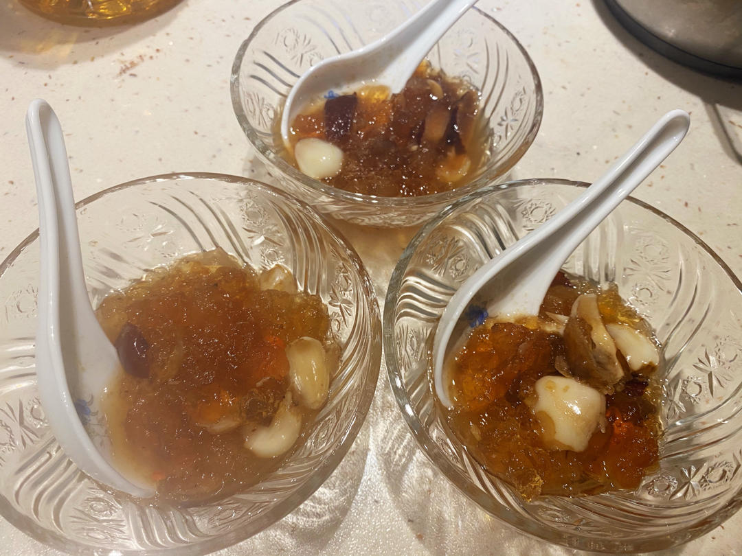 可以瘦身的夏日清心桃胶羹