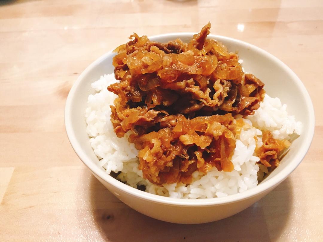 吉野家牛肉饭（牛丼）