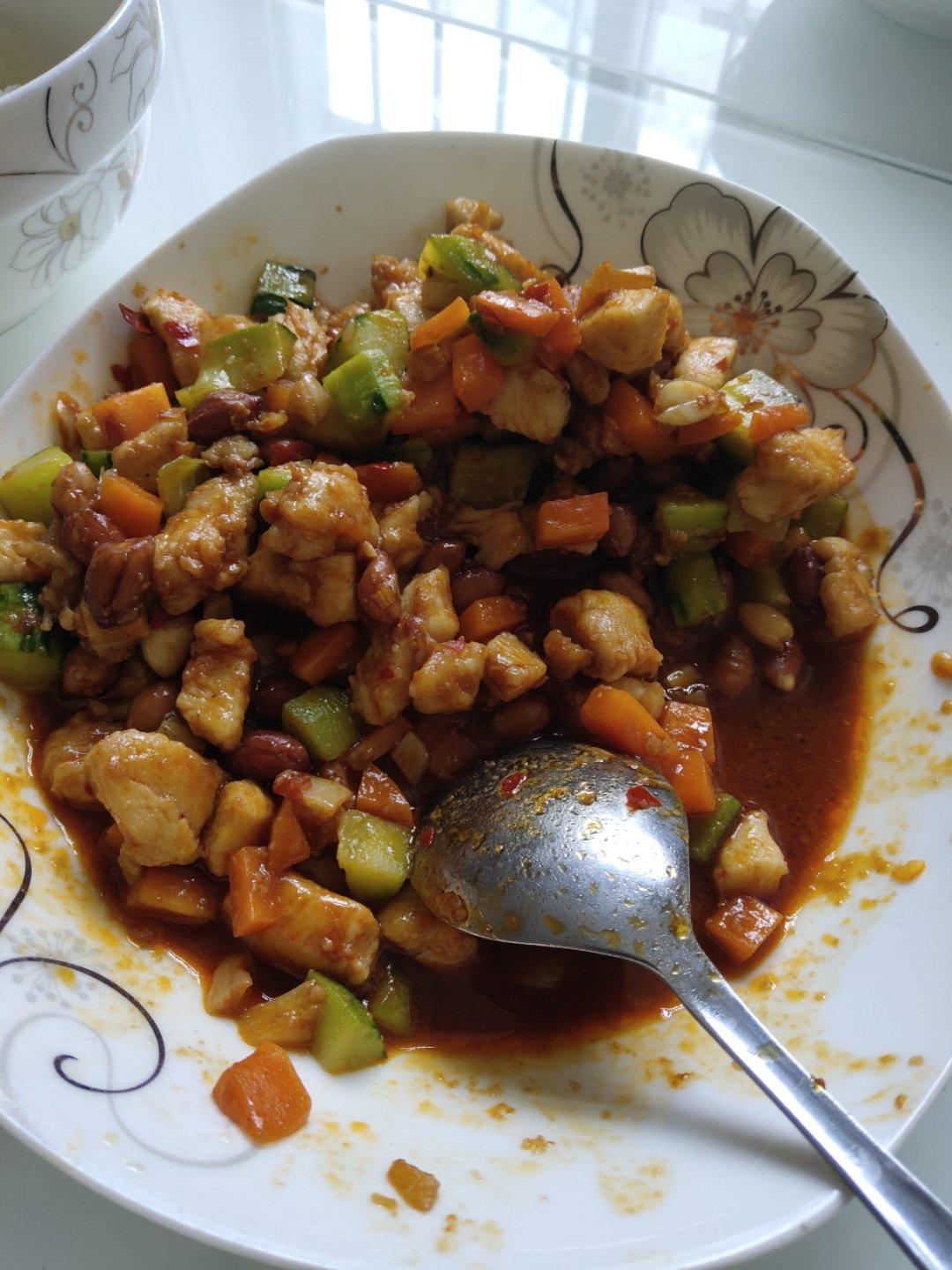 好好吃饭112233做的宫保鸡丁家常做法