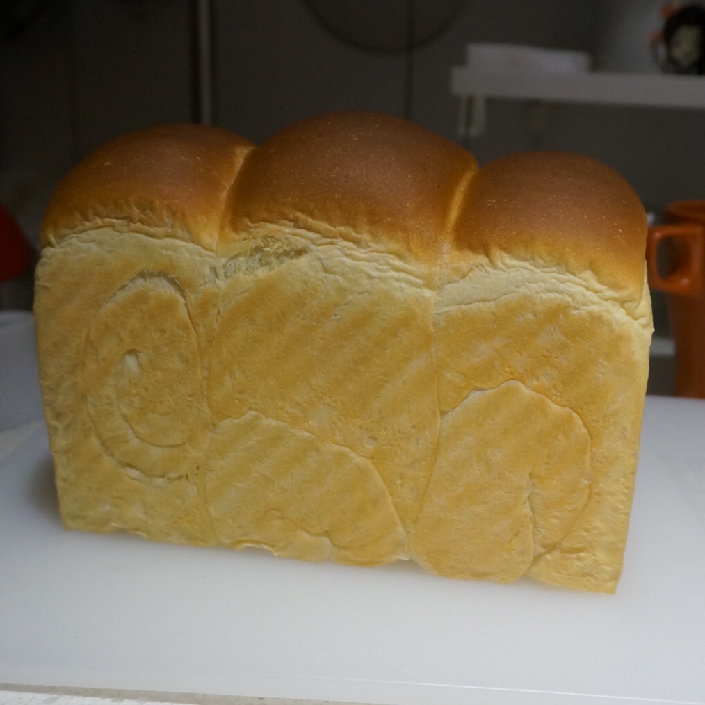 牛奶鸡蛋吐司