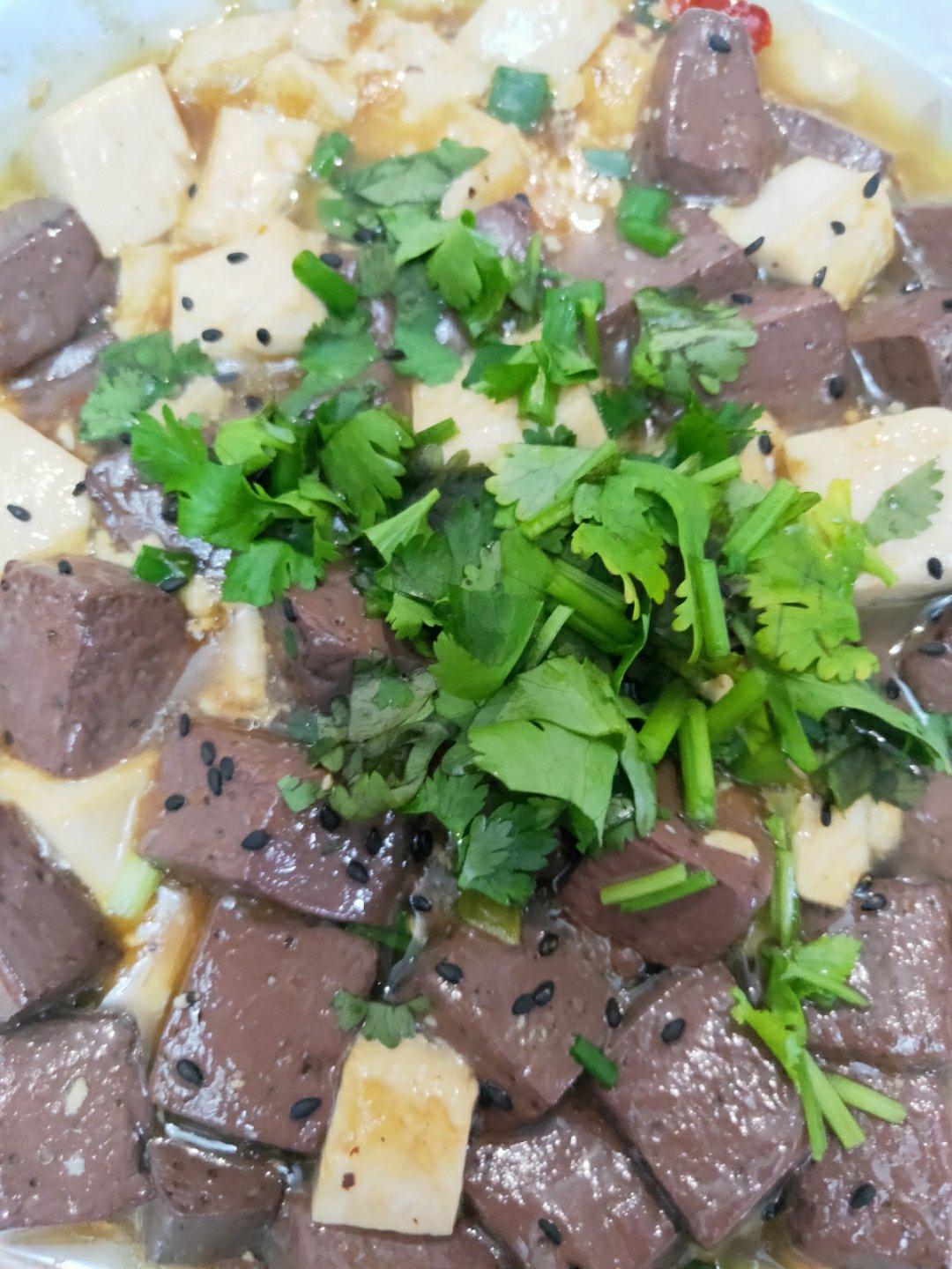猪血豆腐