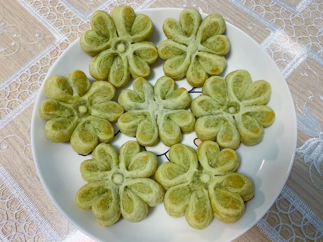 幸运四叶草抹茶椰蓉酥【北鼎烤箱食谱】