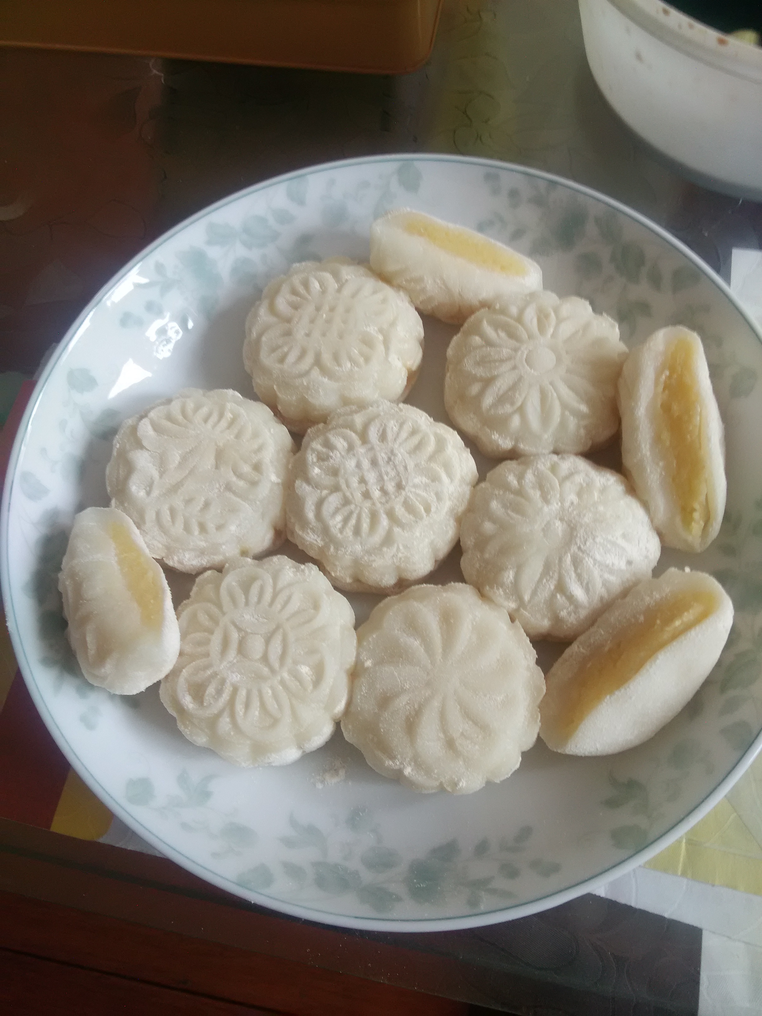 奶黄冰皮月饼