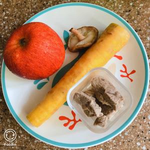 👶辅食：苹果黄萝卜牛肉米粉的做法 步骤1