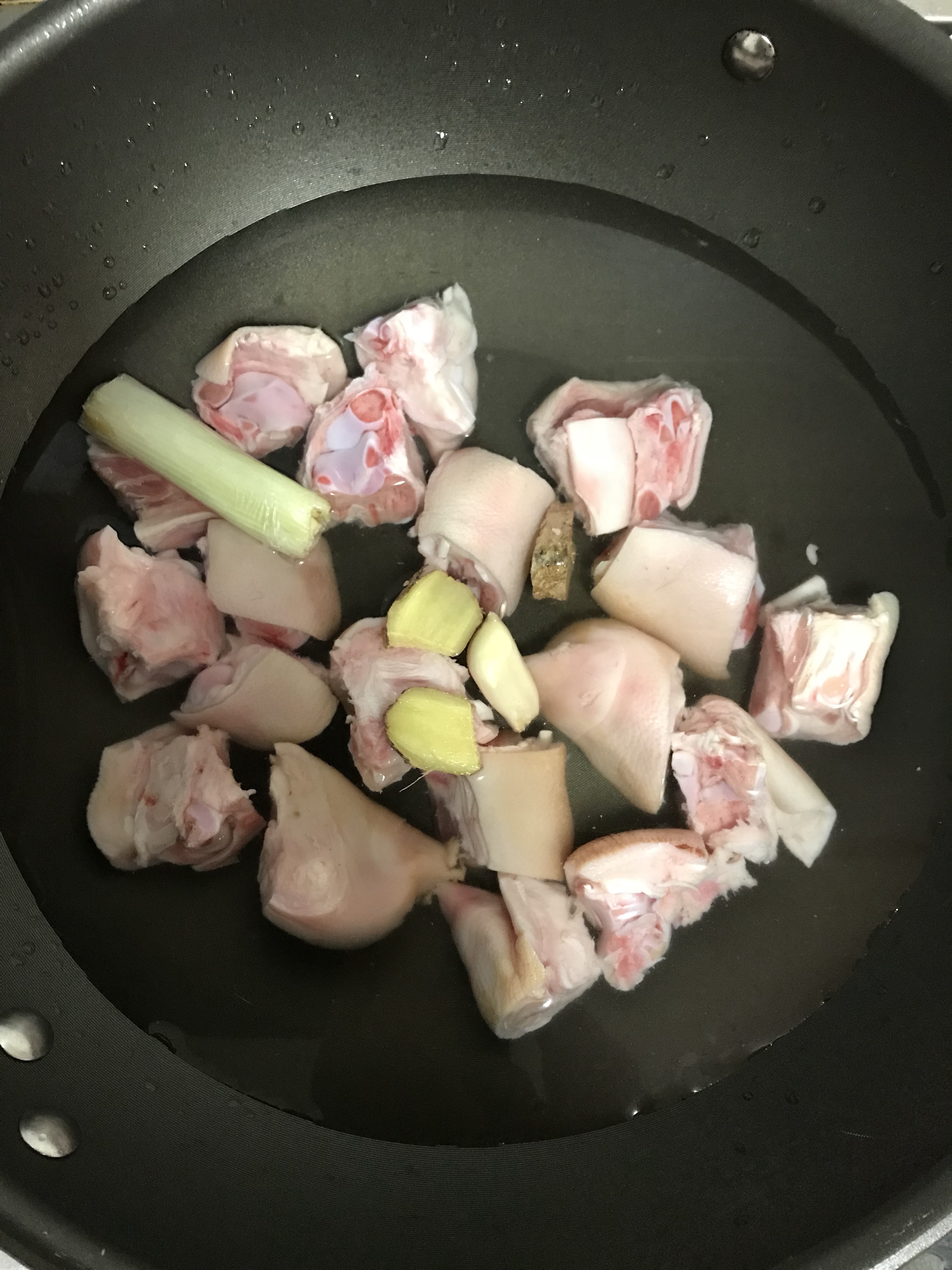黄豆炖猪手(电压力锅版)的做法 步骤3