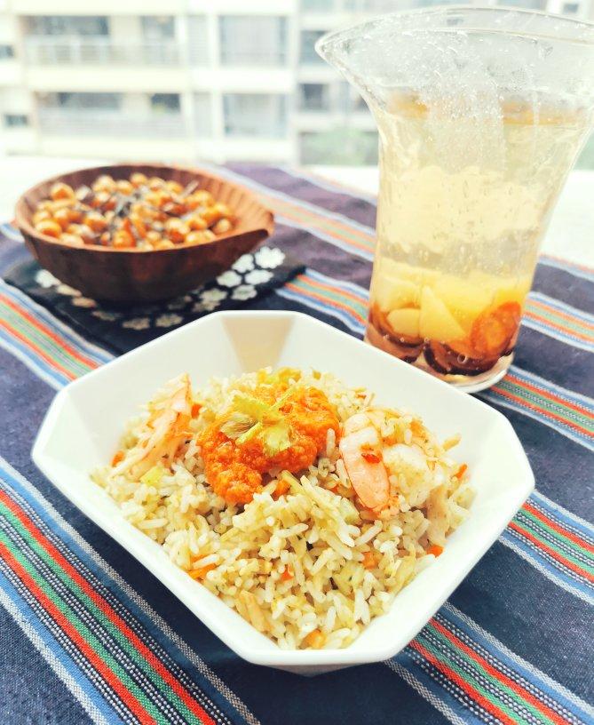 青酱松仁鲜虾炒饭
