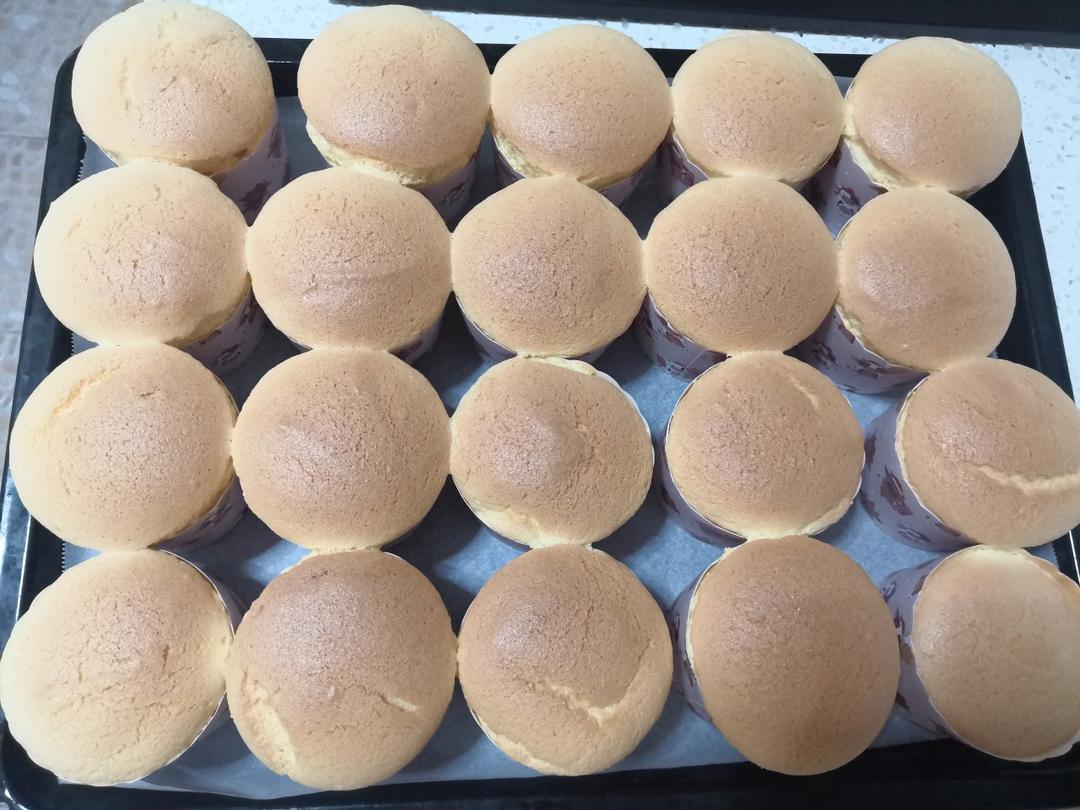 纸杯蛋糕 8寸戚风蛋糕的量