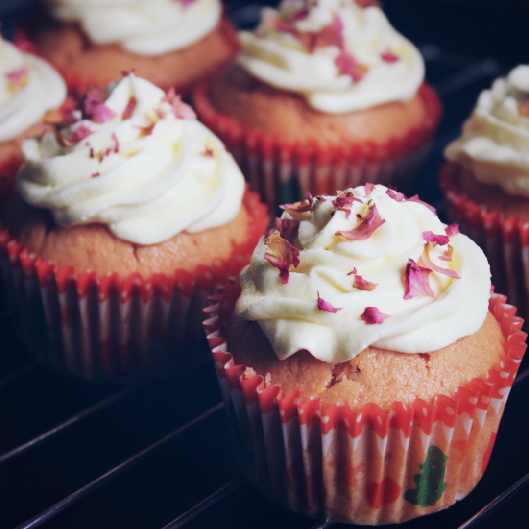传统红丝绒杯子蛋糕（极软无泡打粉）Red velvet cupcake