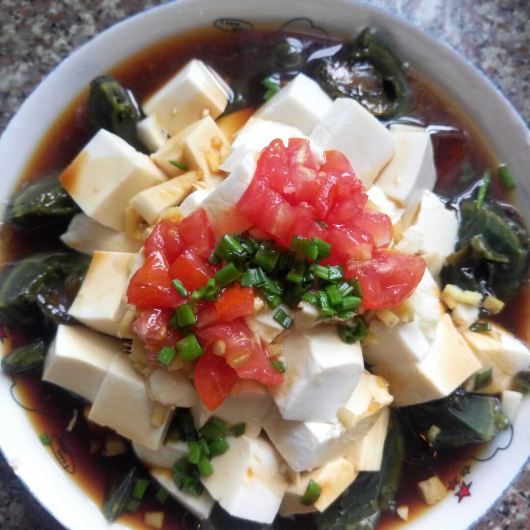 皮蛋拌豆腐