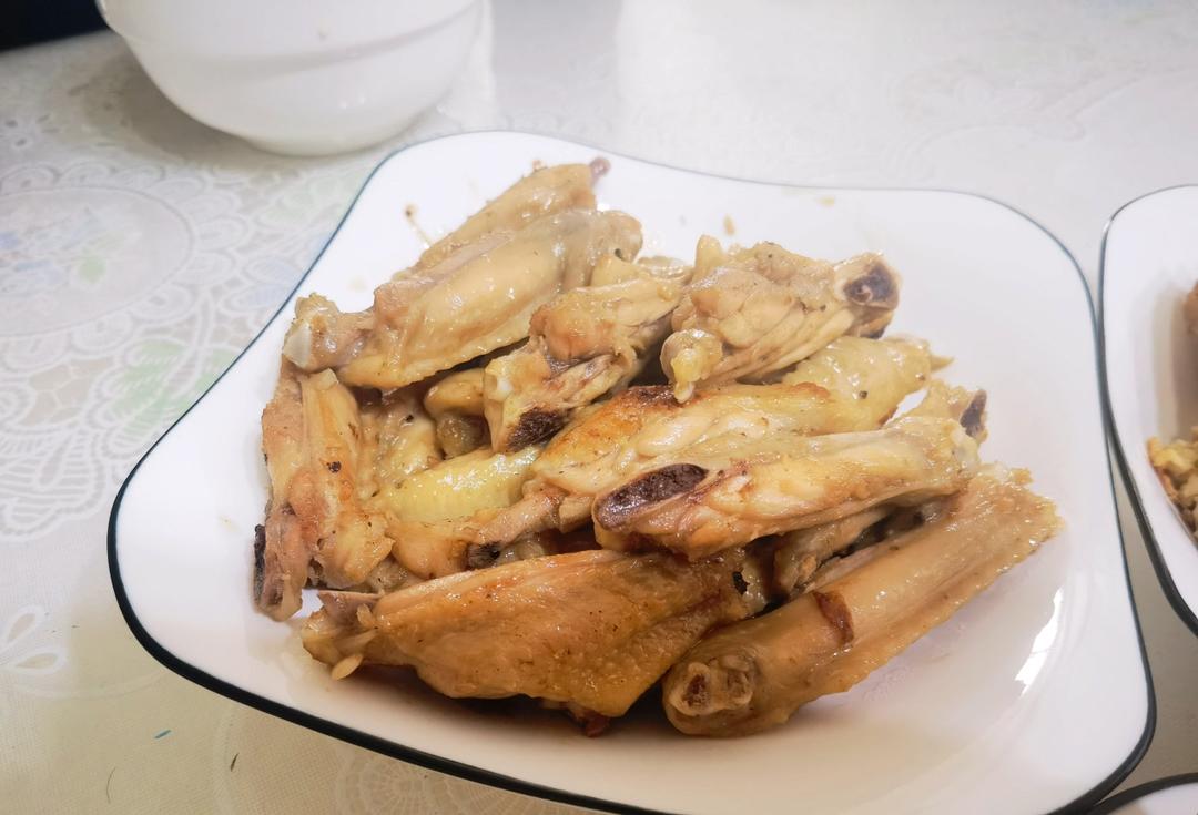 蒜香鸡翅，这才是鸡翅最好吃的做法