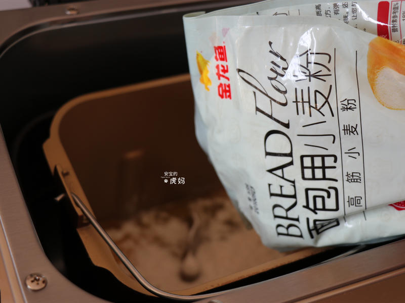 纯奶手撕吐司的做法 步骤1