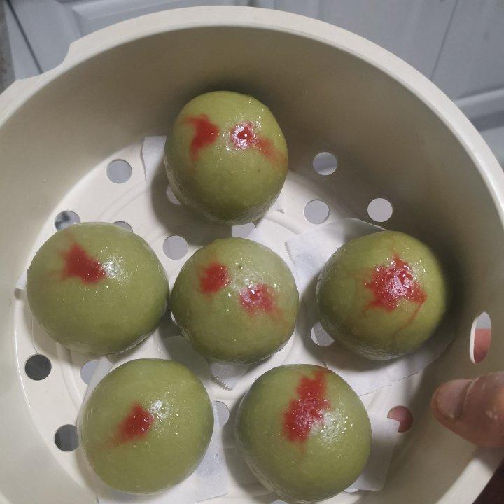 网红青团～～咸蛋黄肉松青团