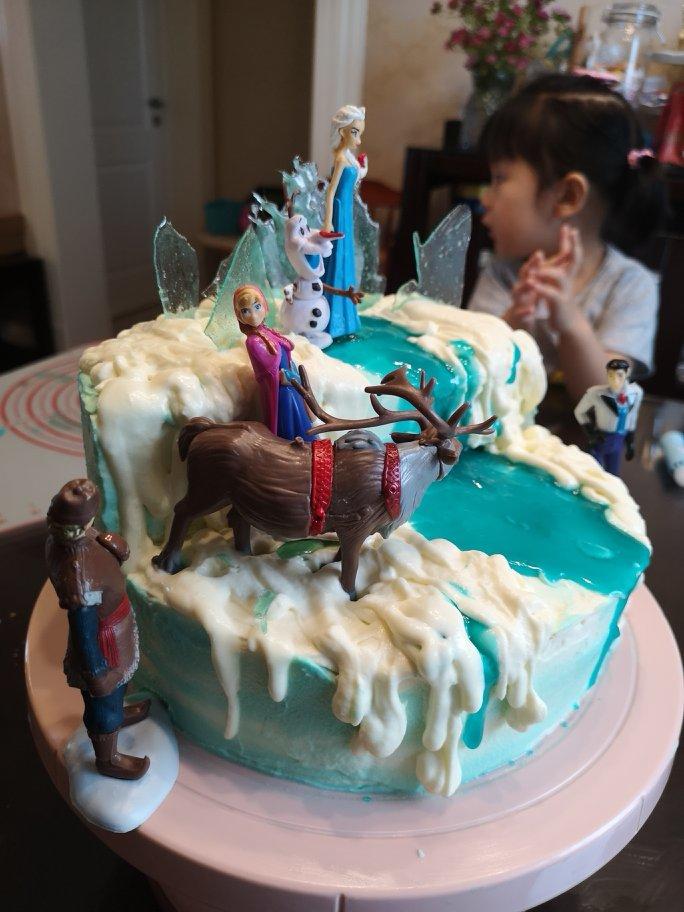 冰雪奇缘主题蛋糕