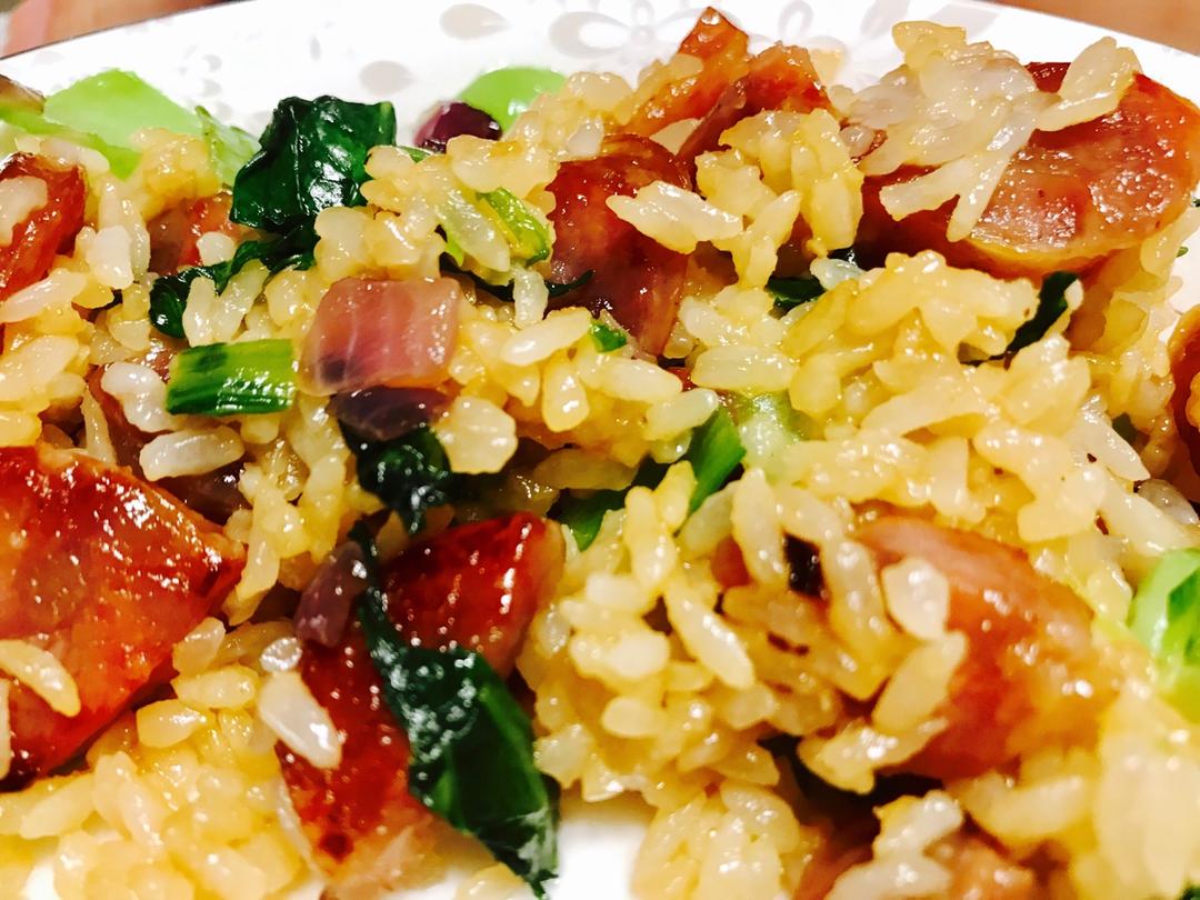 爆好吃的无敌腊肠炒饭