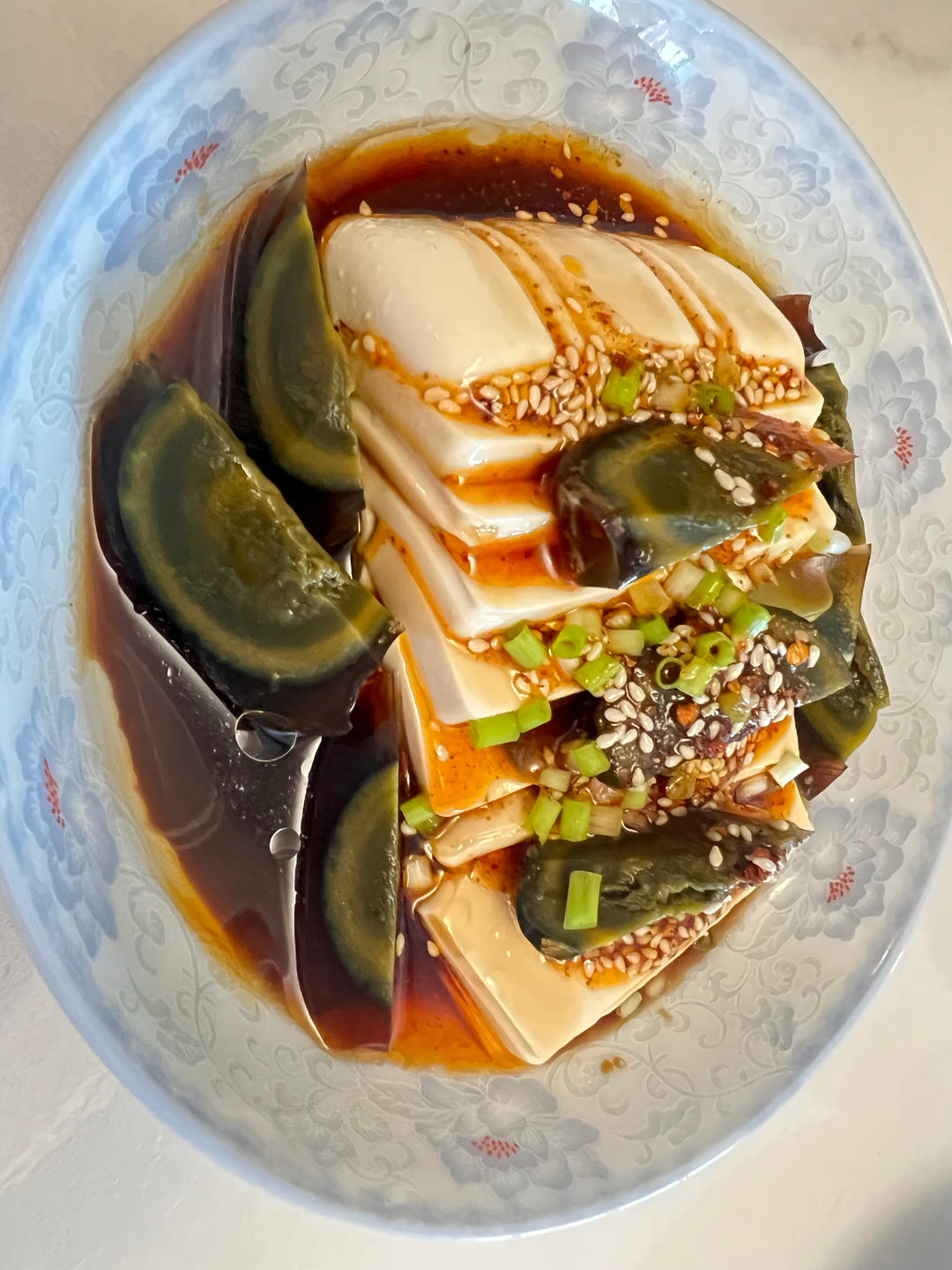 皮蛋拌豆腐，快手凉拌菜（含切皮蛋不沾刀🔪小窍门