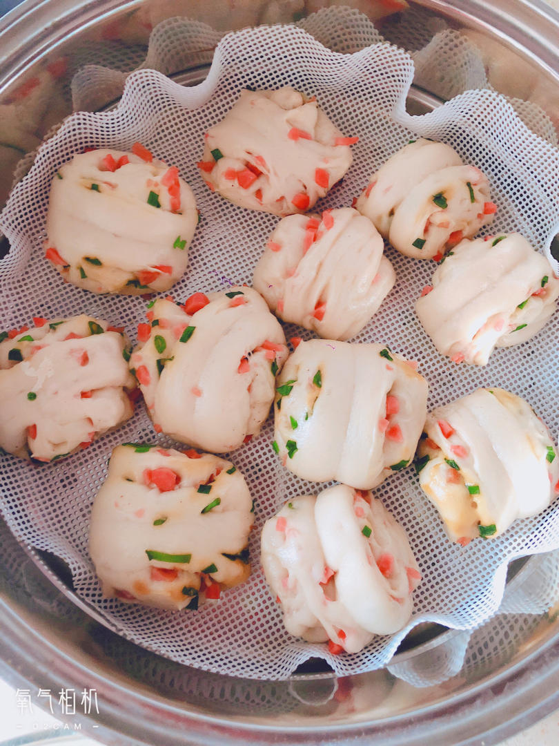 最好吃的火腿葱香花卷—附让葱不变黄的小窍门