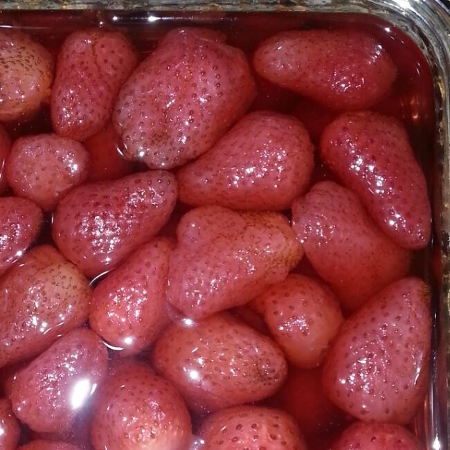 草莓甜汤的做法