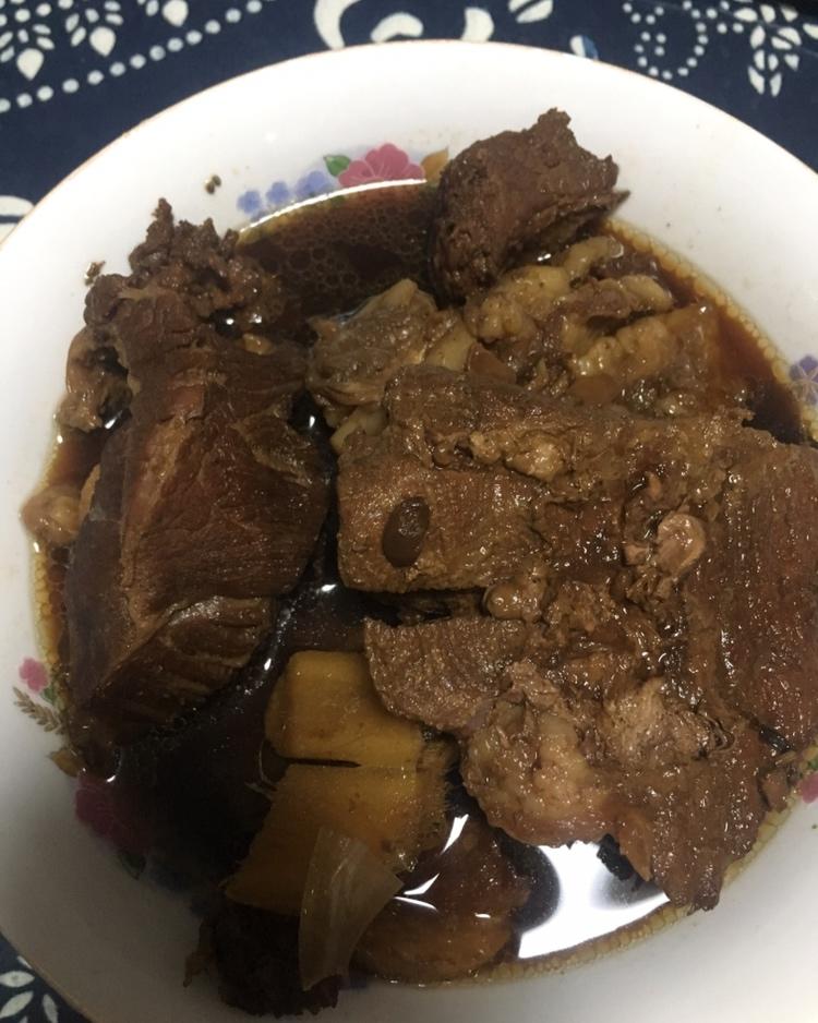 卤牛肉