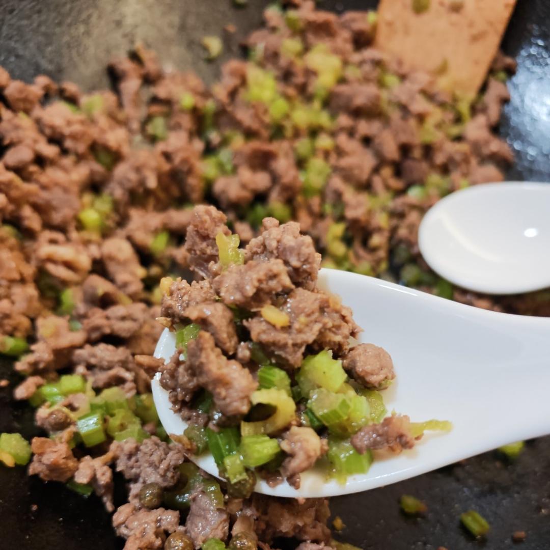 厨师长教你：“碎炒羊肉”的家常做法，简单又美味