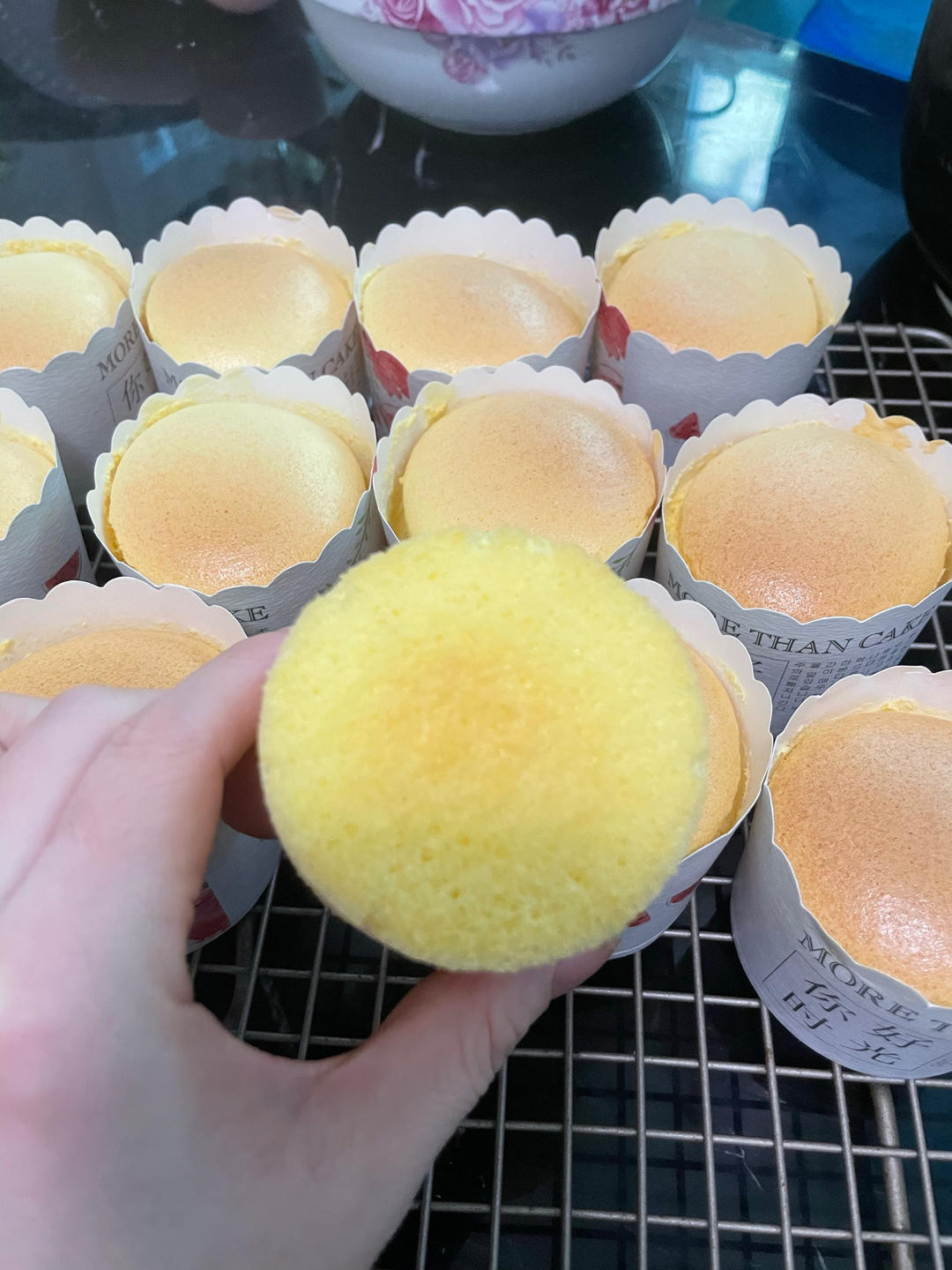 纸杯蛋糕不开裂（可做戚风蛋糕）