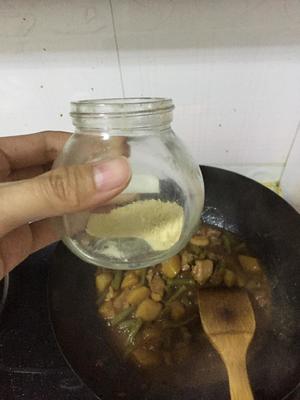 东北菜码—土豆炖豆角费饭神菜的做法 步骤11