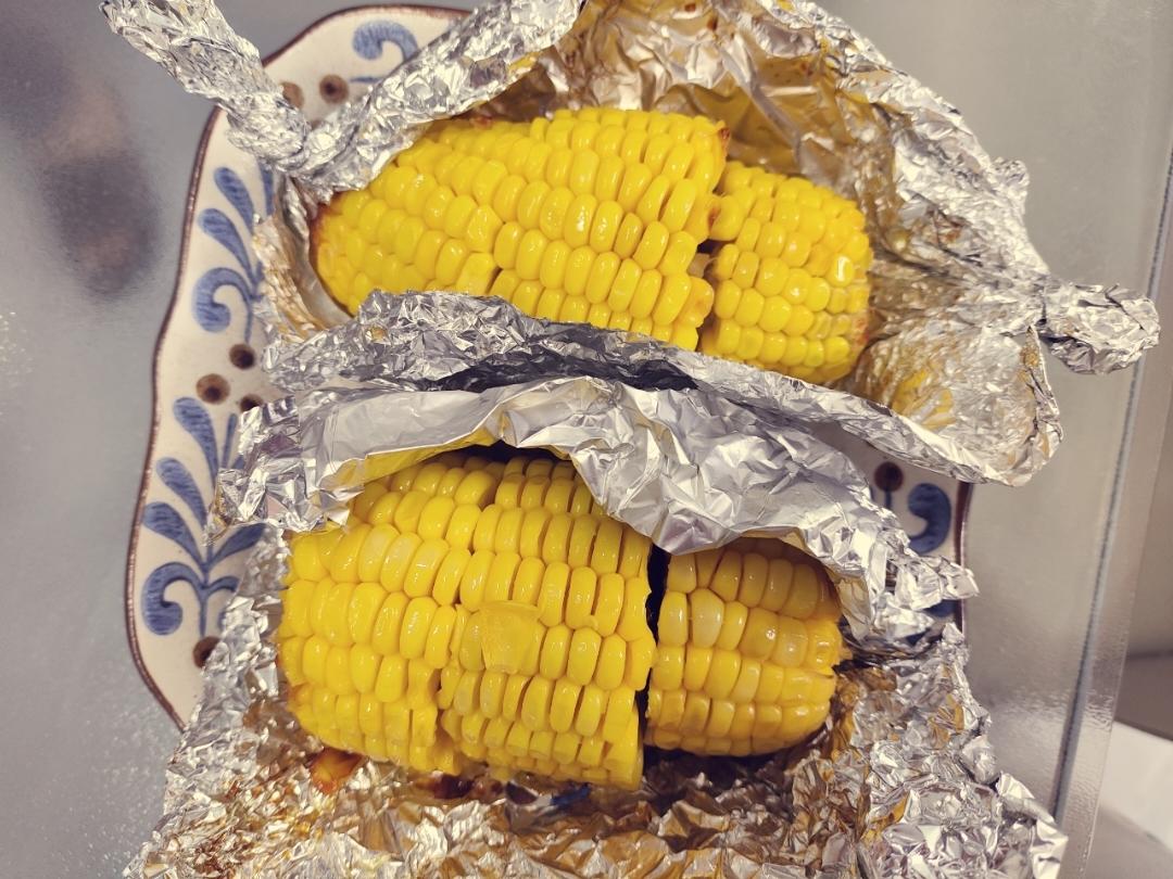 10分钟菜谱:软糯香甜的黄油焗玉米