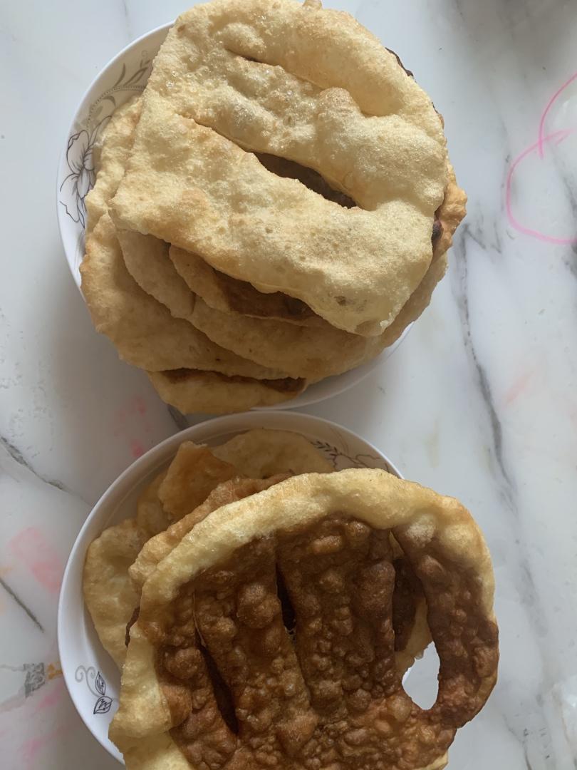 早上只用10分钟就做好的懒人版炸油饼（附送糖油饼和面方法）