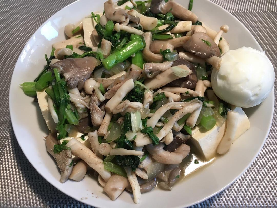 青菜炒袖珍菇