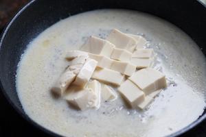 松露酱奶炖豆腐的做法 步骤9