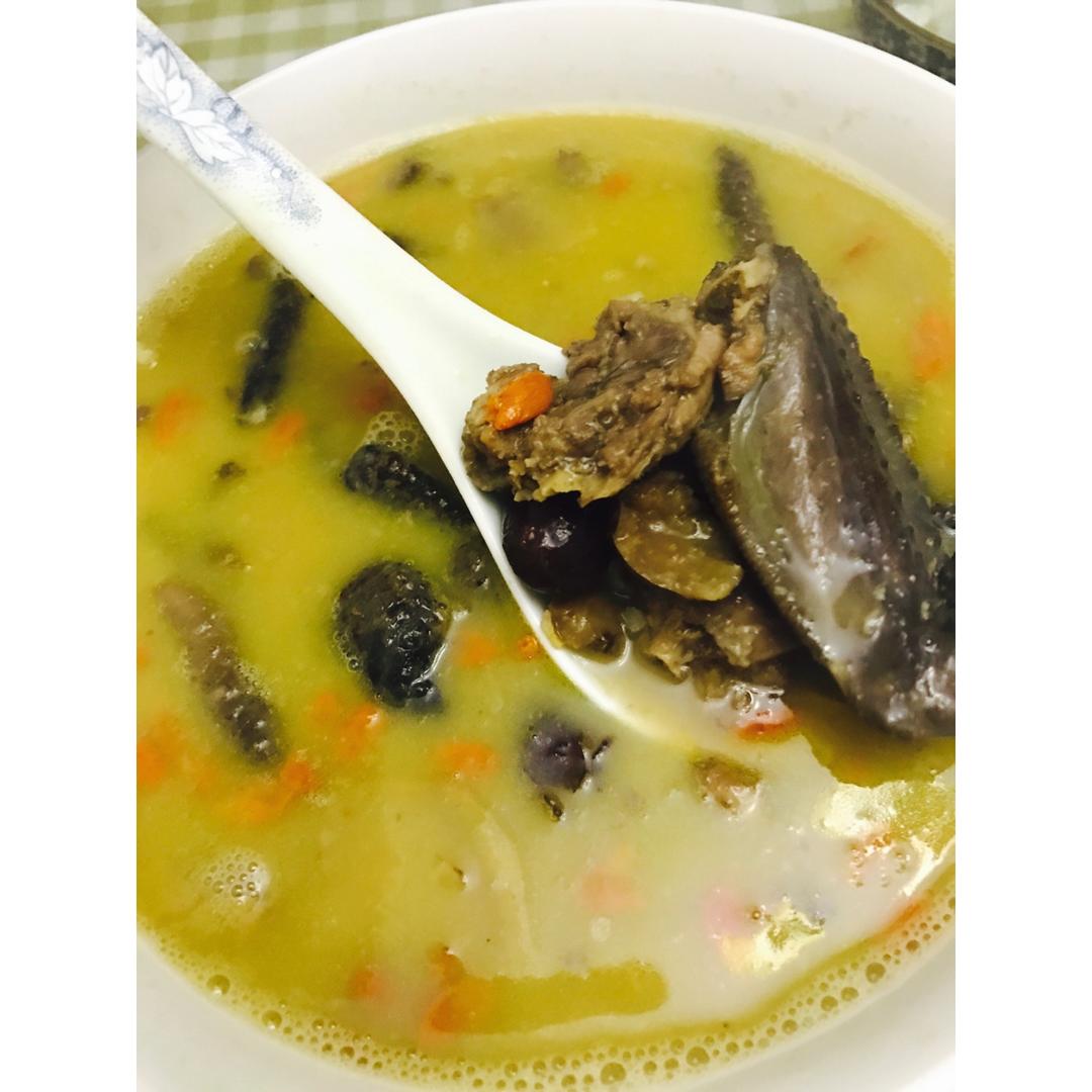 板栗炖鸡汤