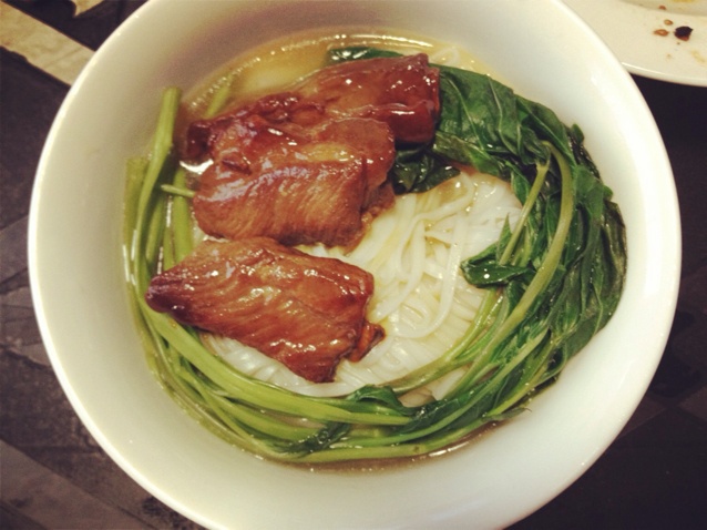 红烧麻油排骨面