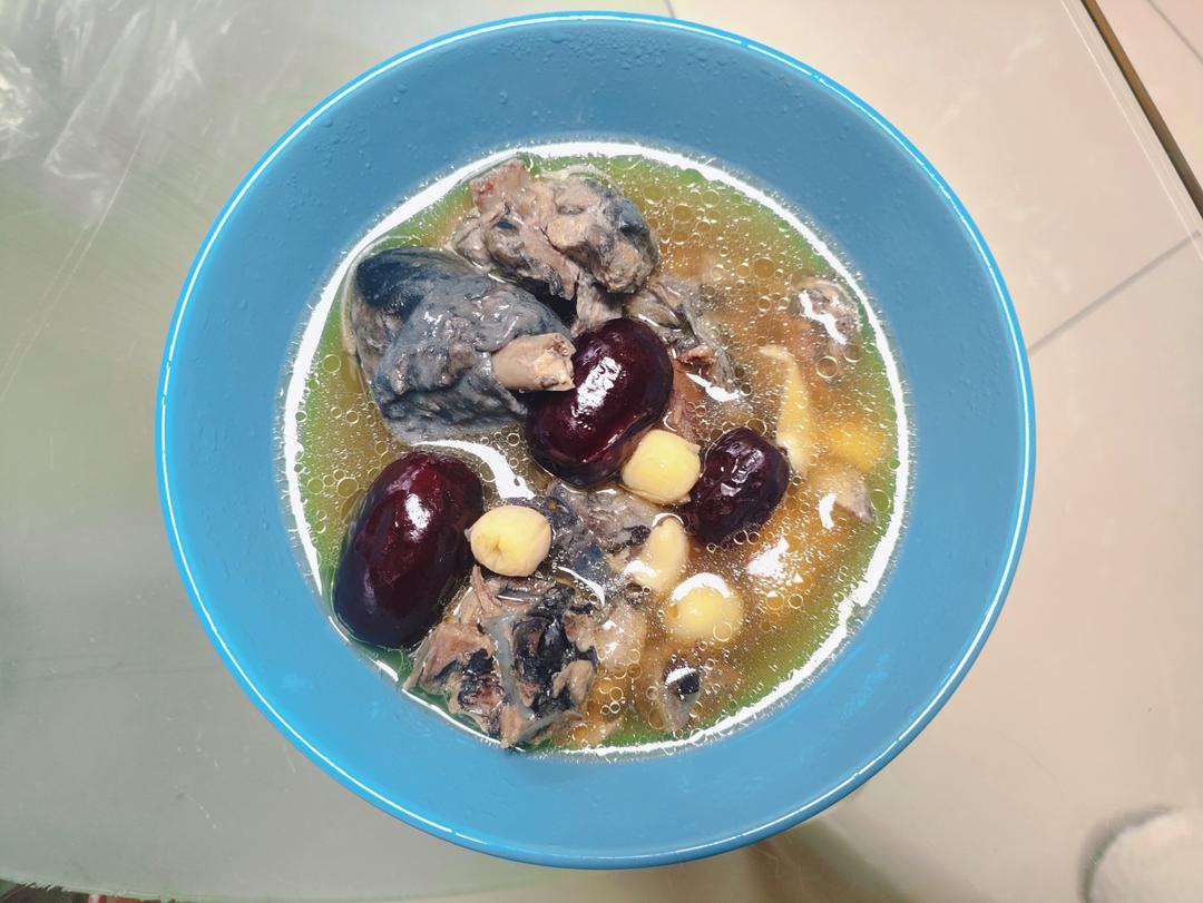 黄精党参鸽子汤