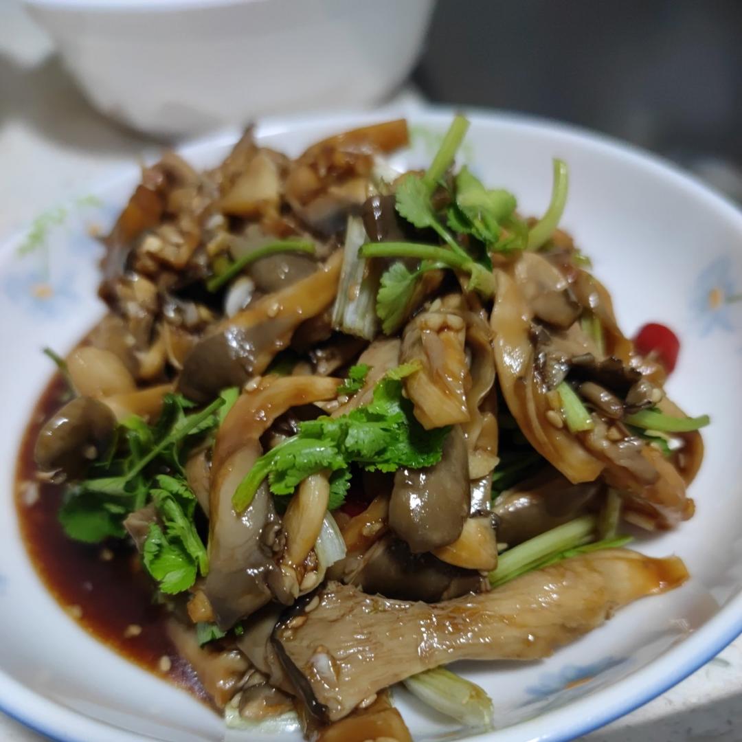 凉拌蘑菇 多少个夜晚靠他掉秤