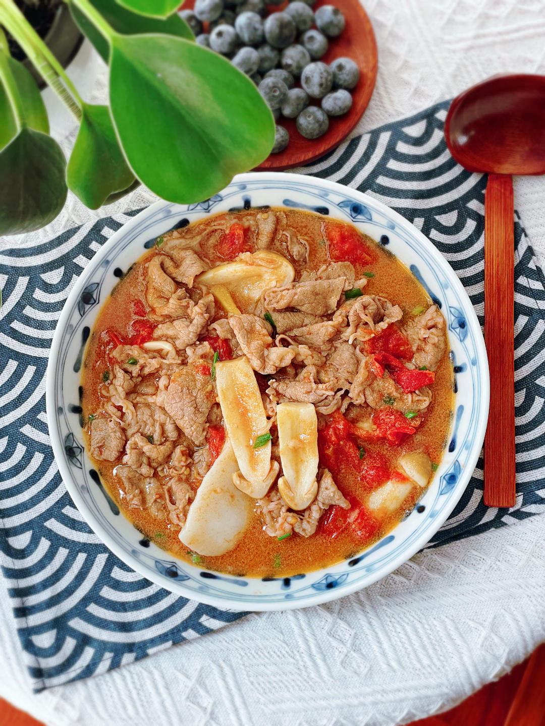 【妈妈的味道】青菜肉丝年糕汤