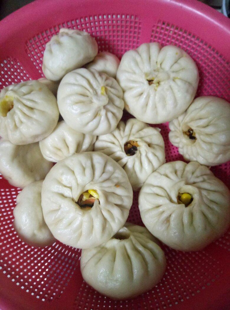 胡萝卜木耳鸡蛋素包子