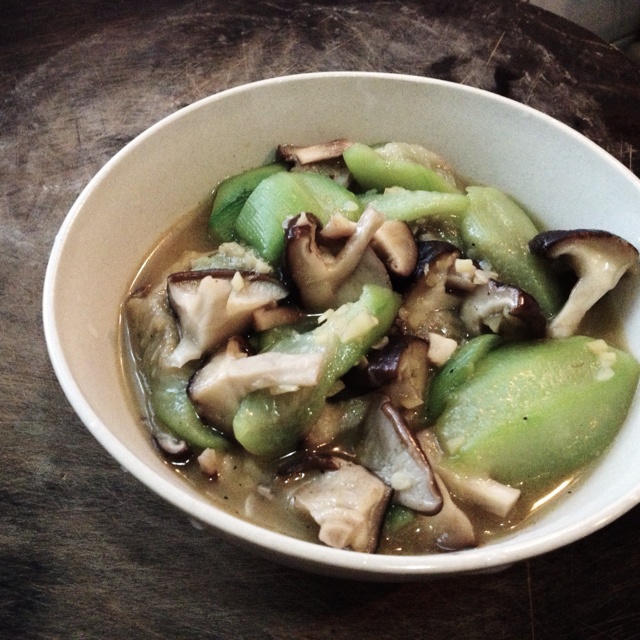 丝瓜烧鲜菇