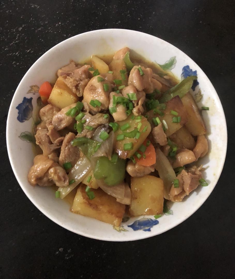 鸡腿肉焖土豆，孩子喜爱